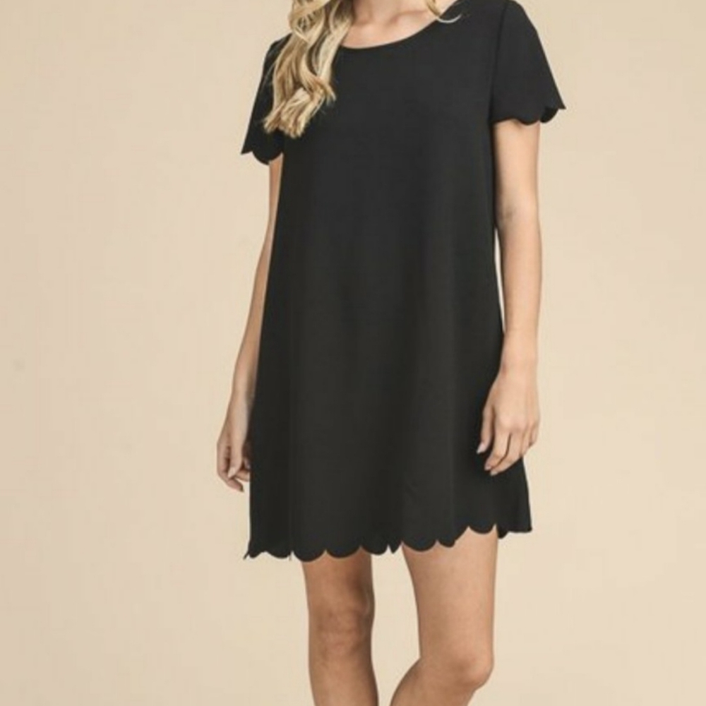 NWOT Vanilla Bay Black Scallop Hem Dress Size S